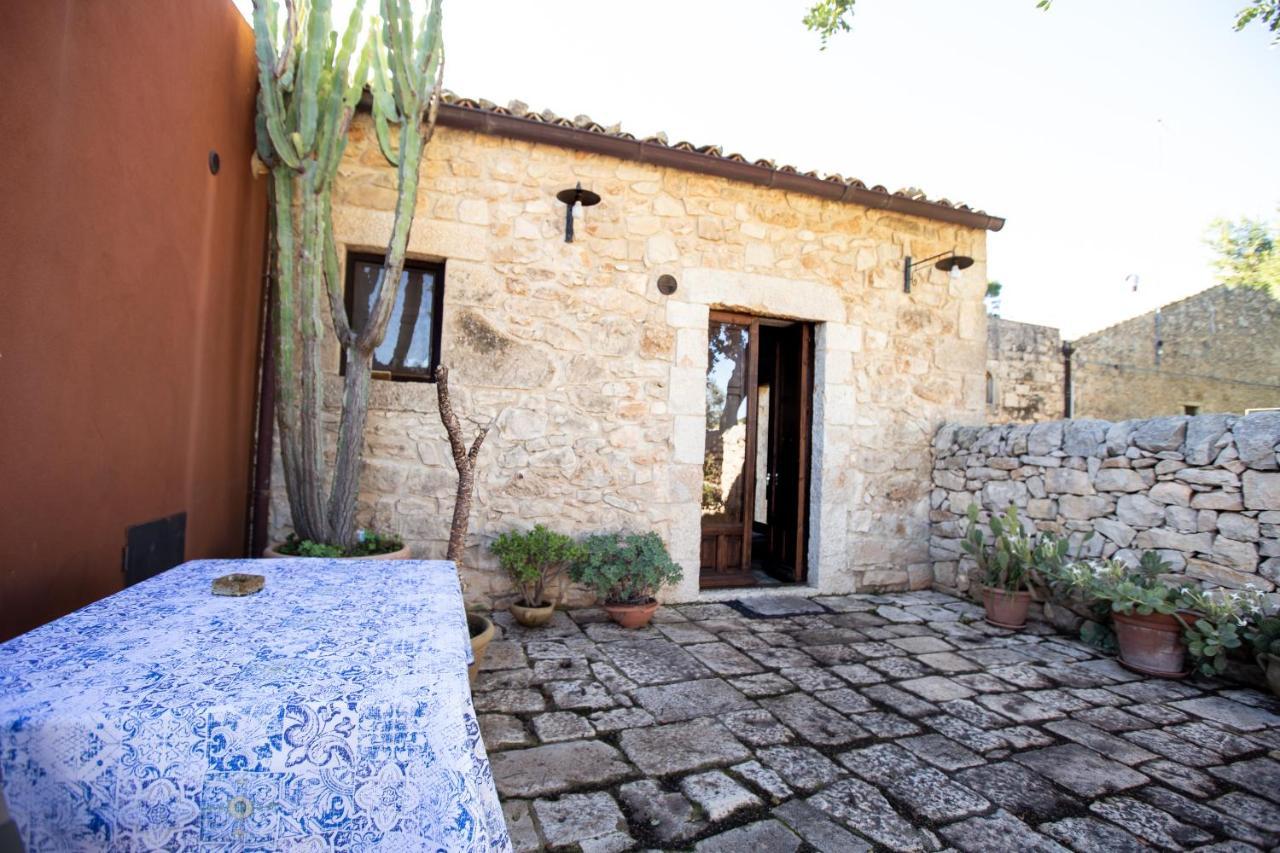 IzzHome Carrubo Santa Croce Camerina Esterno foto